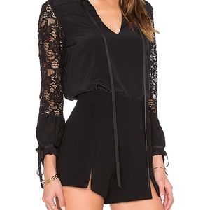 Alexis Rochelle keyhole front blouse